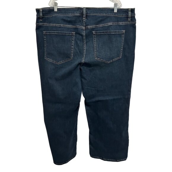 Lane Bryant NEW Womens Plus Size 26 Signature Fit Wide Boot Jeans - Picture 2 of 8